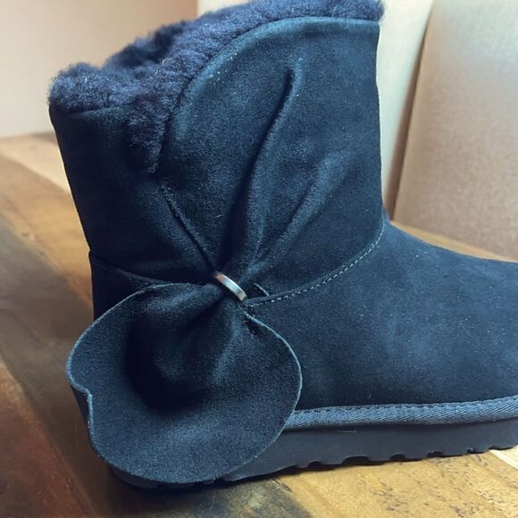 UGG Classic MINI TWIST BOOT - Picture 3 of 8